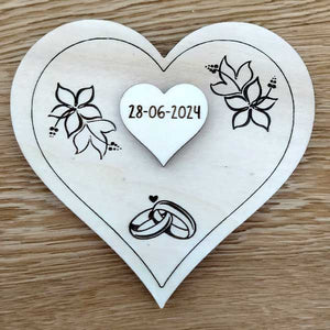 Porta fedi a forma di cuore in legno – Samurai's Cut Porta fedi a forma di cuore in legno – Samurai's Cut